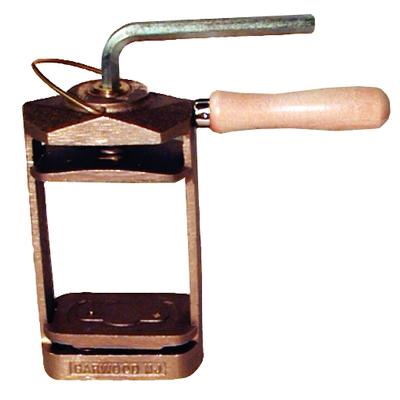 3572005