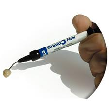 Restaurateur composite fluide universel Grandio® Flow – Recharge de seringue 2 g avec embouts de type 44, 2/emballage