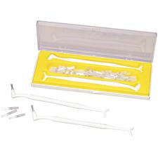 Ensemble de pinceaux et d’instruments pour composite